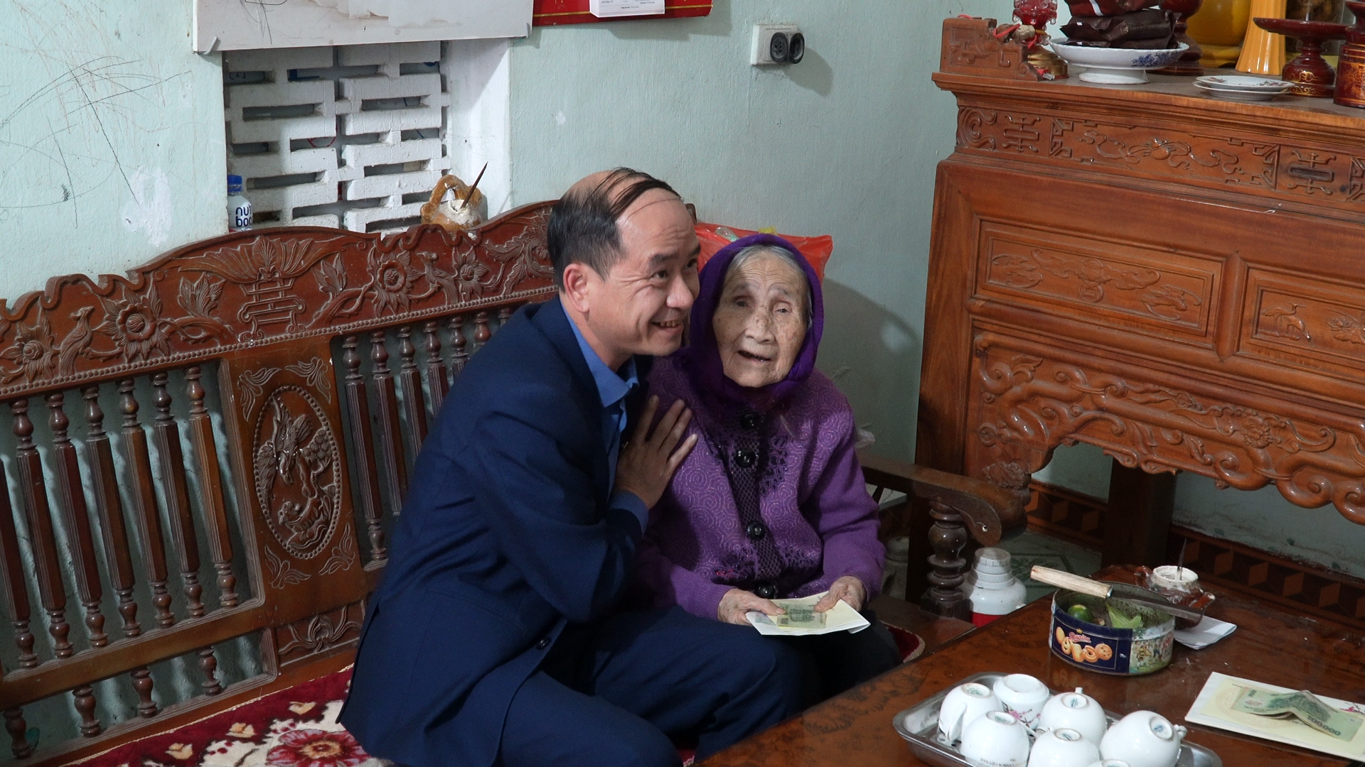Anh-tin-bai